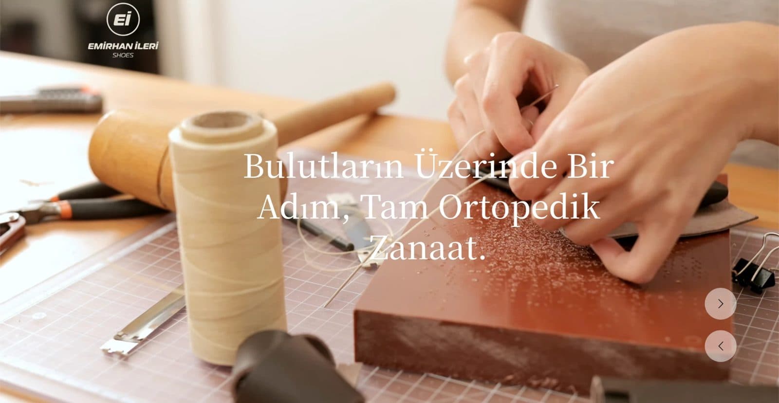 Emirhan İleri Shoes web sitesinin ana sayfası: atölyede el dikişi yapılan deri ve marka sloganı